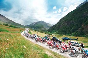 _JWC3187_1 Le Tour de France on the Alps 2014